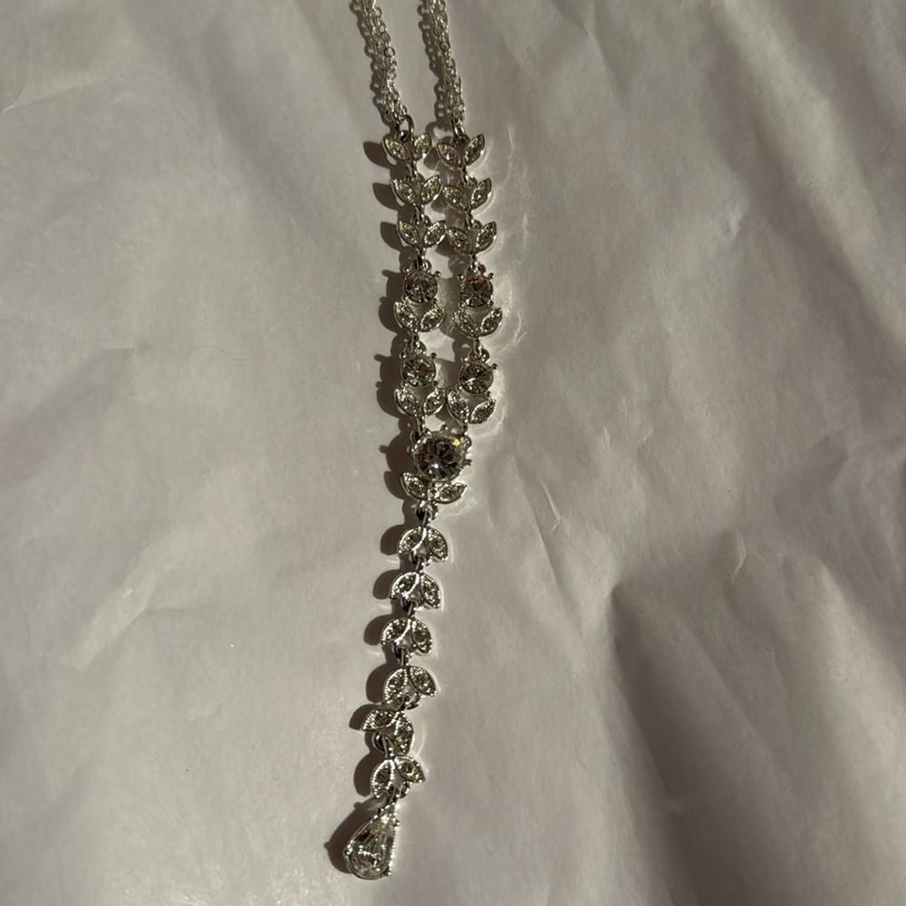 Stunning Fancy necklace and earrings